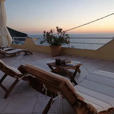 Dream Limnionas (Central Greece)